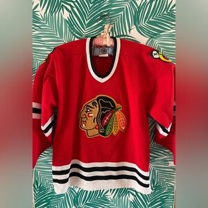 Vintage CCM Maska Chicago Blackhawks NHL hockey jersey embroidered boys  szL/XL